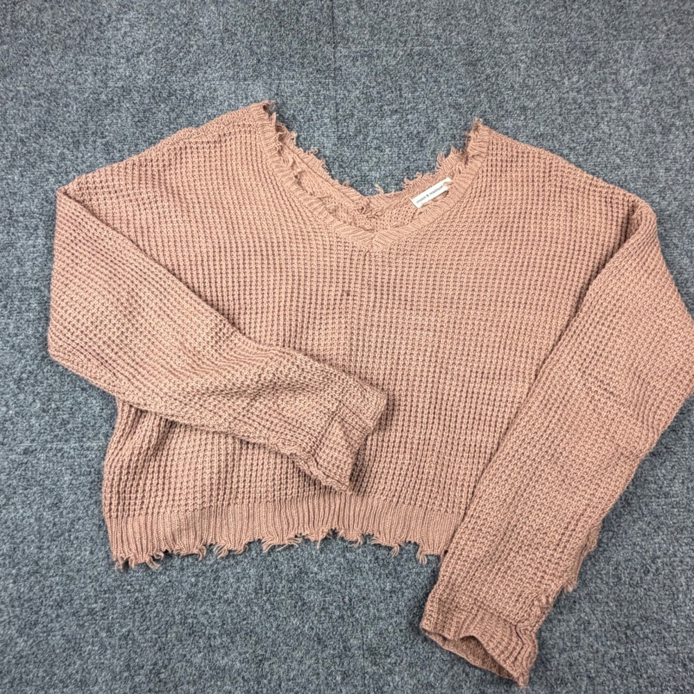 Moon & Madison Womens Large Pink Waffle Knit Distressed V-Neck Cropped Sweater